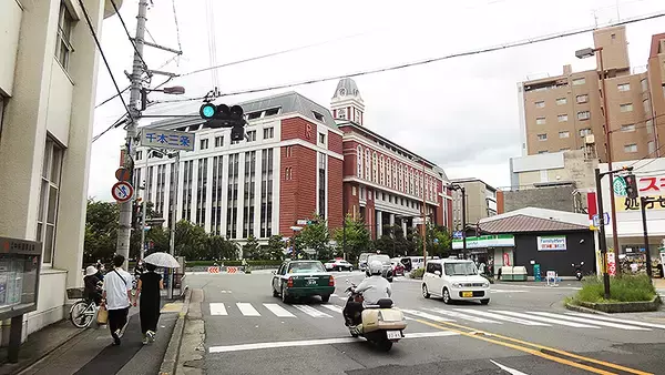 「京都市街を斜めに走る道」の画像
