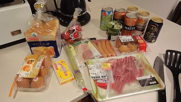 「『MIMARU SUITES 京都四条』で京都人になりきって過ごす時間、最新キッチンと老舗道具店の器で未体験ごはん」の画像