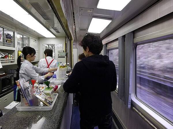 東武鉄道 特急列車 車内販売を完全終了 自動販売機も使用停止へ 21年8月16日 エキサイトニュース