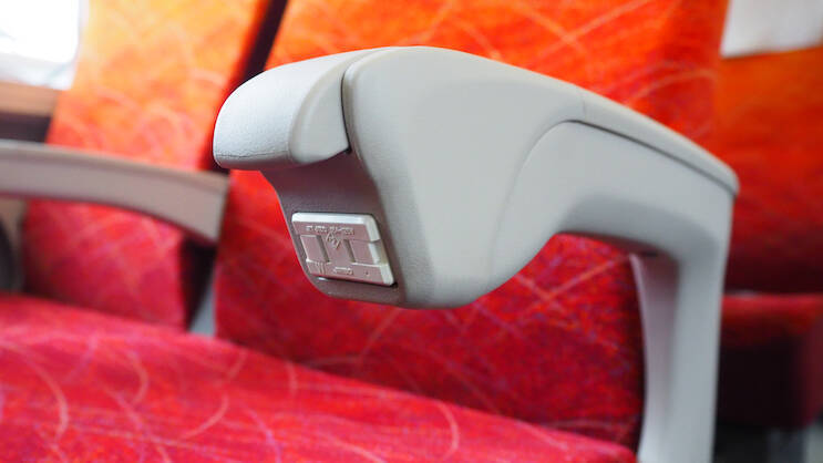 JR東海の新型「HC85系」は「静かな車両」だった【乗車レポ】