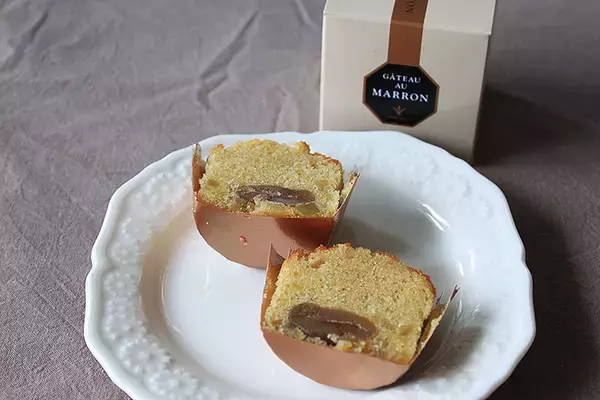 「銀座ブールミッシュの定番トリュフケーキに秋の新作！ 期間限定ベリー味が加わり、自分ごほうびやギフトがいっそうハッピーに！」の画像