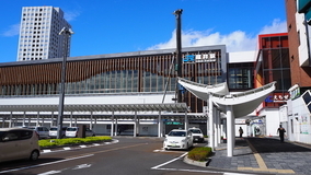 北陸新幹線「福井駅」は1面2線の島式ホーム　県民限定の施設見学会も盛況