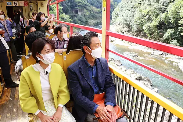 嵯峨野観光鉄道トロッコ列車 絶好シーズン！「おとな旅あるき旅」11/6オンエア回でも登場