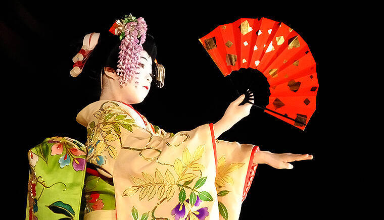 京都 延暦寺 平安神宮から希望と灯りを世界に！ 市川海老蔵 親子3人が華麗に舞う！ 京都平安大使就任記念公演