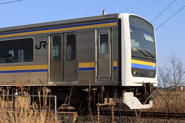 幕張車両センター209系C601編成4両が伊豆急へ、残った中間電動車2両に動き