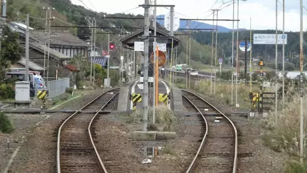 「ホームがS字カーブ【私鉄に乗ろう92】一畑電車 その12」の画像
