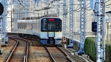 阪神電車＆近鉄電車のコラボデザイン！