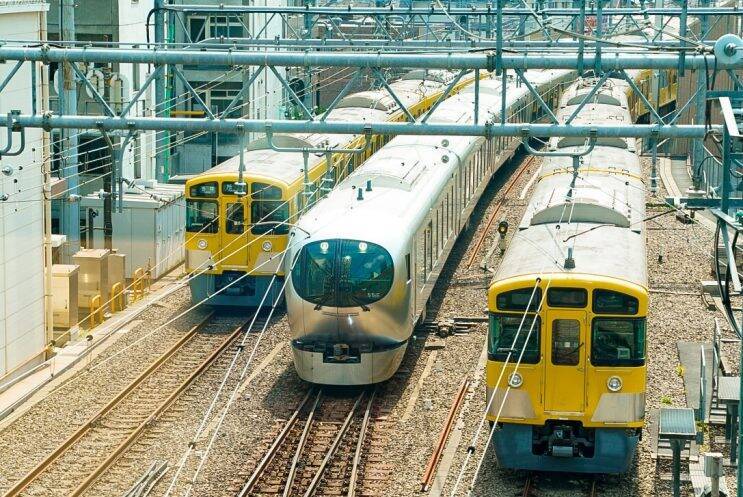 線路の上を跨ぐビル？！新たな鉄道ビュースポット「ダイヤゲート池袋」が竣工