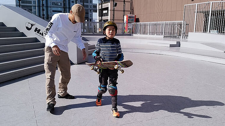 東京2020オリンピック新種目スケボーを体感！ スケートボーダーへの近道はお台場スケートパーク「H.L.N.A SKYGARDEN」にあった！