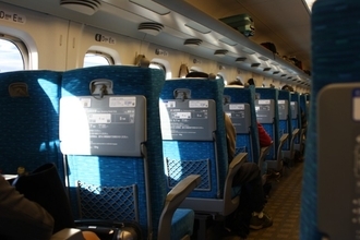 西日が入る新大阪15時台発は通路側C席、新幹線のぞみ234号東京行き【実況】