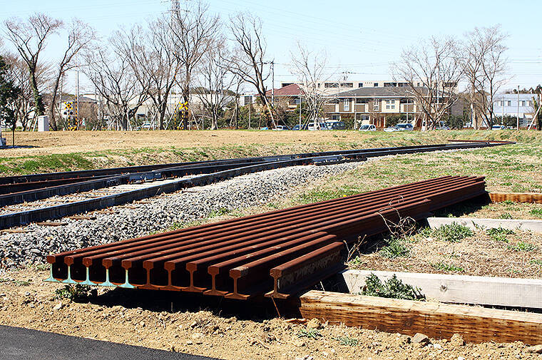 千葉県柏市の住宅街にある標準軌、わずか333mの線路【写真】