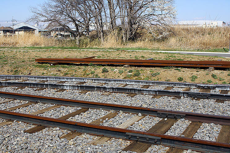 千葉県柏市の住宅街にある標準軌、わずか333mの線路【写真】