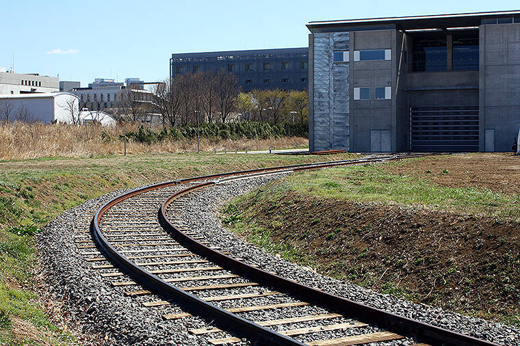 千葉県柏市の住宅街にある標準軌、わずか333mの線路【写真】