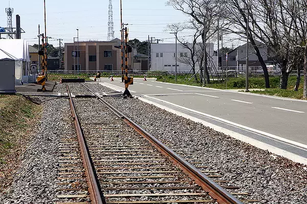 千葉県柏市の住宅街にある標準軌、わずか333mの線路【写真】