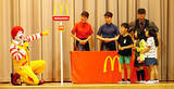「不安なことがあったらマクドナルド店舗に駆け込んで！ 円広志と子どもたちが大阪市立城北小学校で防犯安全教室」の画像2