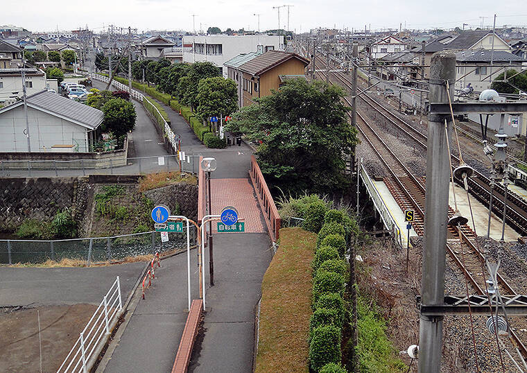 高崎線 深谷駅からレンタサイクル 走ってみえた分岐の曲線と橋脚 19年6月18日 エキサイトニュース