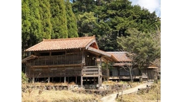 旧国鉄駅長宿舎が古民家ホテルに　JR九州肥薩線矢岳駅近くにオープン