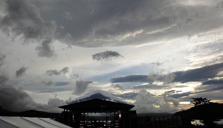 【SWEET LOVE SHOWER 2019】キュウソ＆サカナ好き女子に、SUPER BEAVER ガチファン＿みんなのハッピーな笑顔