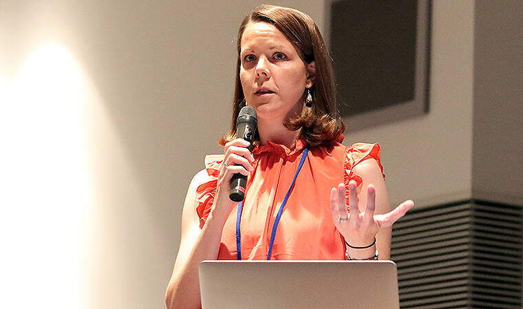 「動物との共生がもたらすヒトの心身の健康」を探求する国際シンポジウムに500人を超える聴講者、麻布大学で7月29日に実施