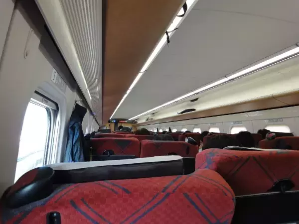 「東京7:52発 はくたか 553号 金沢行き 新幹線E7系F15編成【実況】」の画像