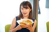 「【モスバーガー新商品】“音まで、うまい” 新感覚バーガーが登場」の画像1