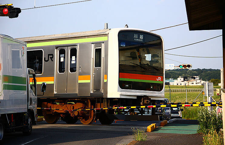 八高線209系に開通85周年ヘッドマークつき列車、10/1～11/30運転