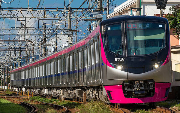 新宿 よみうりランド直通 5000系座席指定列車 よみうりランド70周年号 あす9 22運転 19年9月21日 エキサイトニュース