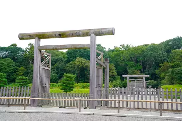 「天皇皇后両陛下も参拝　JR東海「うまし うるわし 奈良」で訪れた神武天皇陵や勅使館をご紹介」の画像