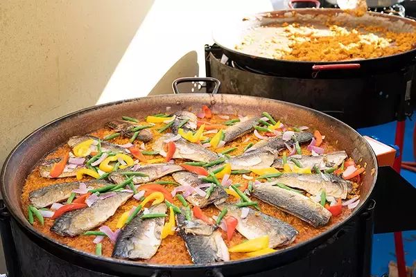 「日本各地の魚介料理が集結！日比谷公園で開催中の「全国魚市場＆魚河岸まつり」おすすめ店舗をご紹介」の画像