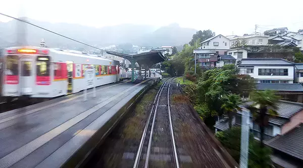 「松浦鉄道西九州線 松浦～潜竜ヶ滝 で佐川急便が貨客混載、九州初 トラック往復2台分減」の画像