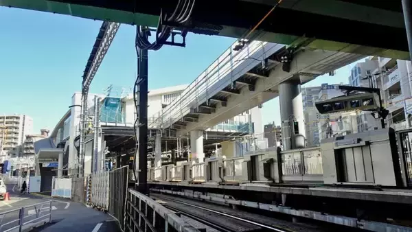 「代々木八幡駅は工事中　【駅ぶら01】小田急線48」の画像