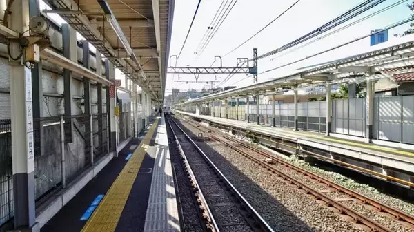 「JR代々木駅まで直線距離で150ｍ程なのに閑静【駅ぶら01】小田急線50」の画像