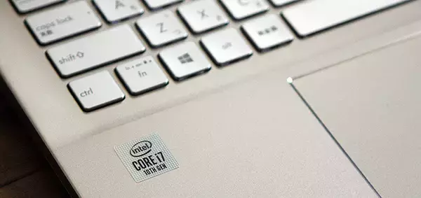 「ASUS VivoBook S15 S531FA 鮮烈デビュー！ エイスース最新モダンPCの優れたデザインと高い性能を全方位でチェック！」の画像