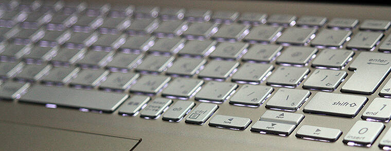 ASUS VivoBook S15 S531FA 鮮烈デビュー！ エイスース最新モダンPCの優れたデザインと高い性能を全方位でチェック！