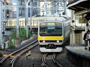 中央線グリーン車導入12両化の準備？ 早朝深夜の総武線各駅停車入りをやめて運転系統をパキ分け
