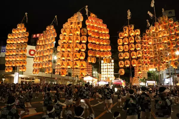 「2026年最新・東北夏祭り完全ガイド！ 日程一覧と臨時新幹線で行く“宿なし”青森ねぶた参戦や「祭りはしご旅」の攻略ガイド」の画像