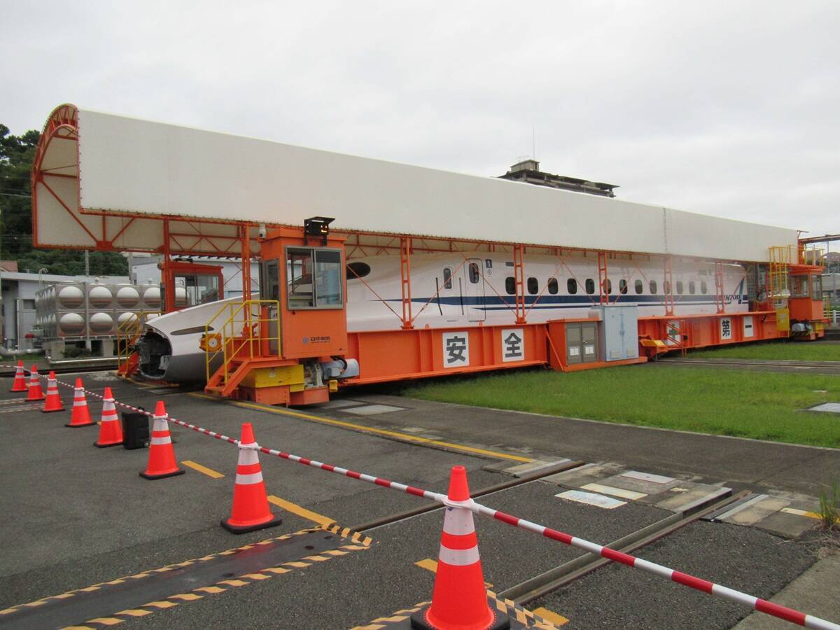 引退したドクターイエローT4編成と再会？ 2026年「浜松工場へGO」ツアーは先頭車同士の激レア連結や最上級座席も公開！ 料金と予約方法は？
