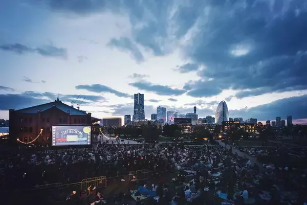 「GW横浜赤レンガ倉庫でドイツフェス！本場のビール＆絶景デイキャンプ、野外シアターなど家族で楽しめるフリューリングスフェスト2026」の画像