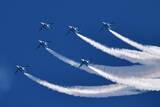 「ブルーインパルス展示飛行の場所とタイミングをチェック！2026年秋以降の航空祭・イベント日程　注目は沖縄の「美ら島エアフェスタ」」の画像1