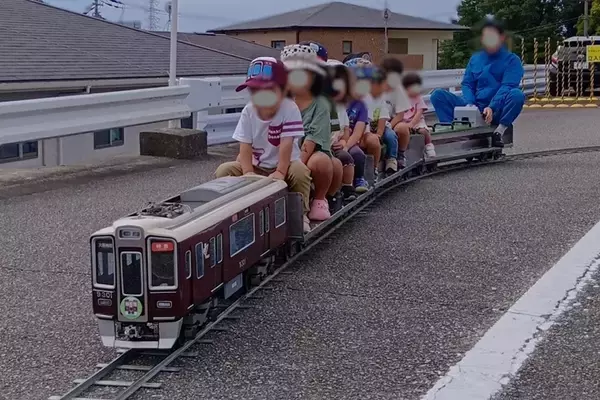 「関西私鉄の雄、マルーンの電車　関東に見参　ロマンスカーミュージアムで企画展「小田急と阪急」（神奈川県海老名市）」の画像