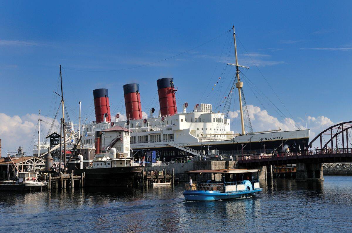 東京ディズニーシー25周年！開園前の貴重写真でひも解く誕生秘話と「7つの海」が繋いだ四半世紀の歩み、スパークリング・ジュビリー情報も