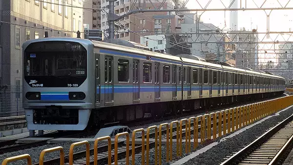 「りんかい線、2024年導入予定の新型は拡幅車体か　車両床面も50ミリ低く」の画像