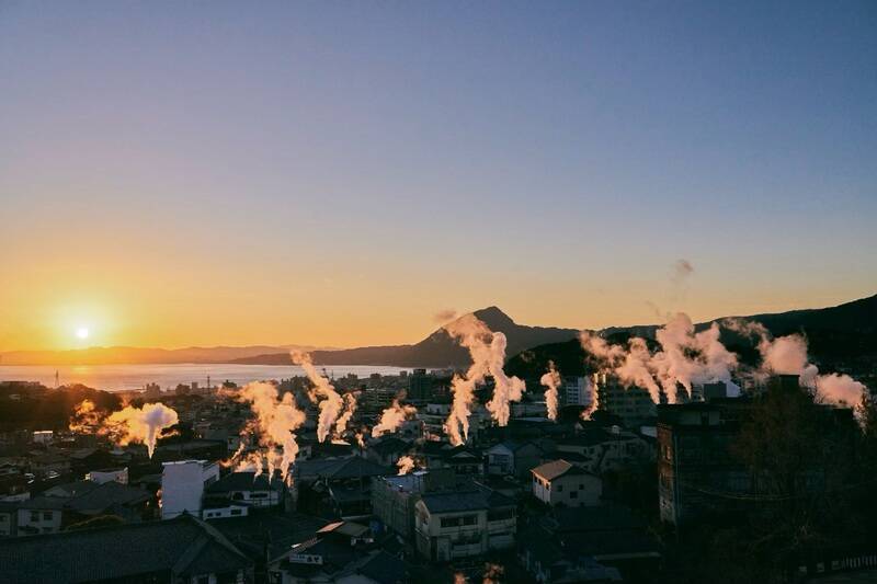 【年末年始】9連休で行きたい「人気急上昇の国内旅行先」ランキングTOP30！1位は日本一早い初日の出の千葉県銚子市