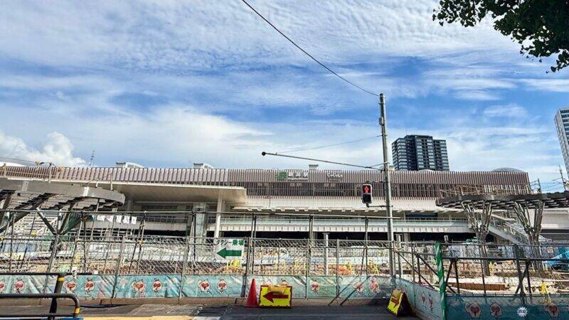 【JR新潟駅】万代広場ペデストリアンデッキ開通でバス・タクシーの「シームレスな乗り換え」が加速！ 2027年春にはいよいよ全面完成へ