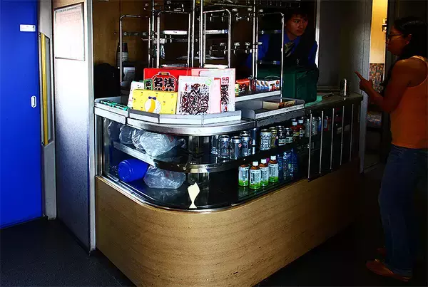 ビールも売ってた新幹線E4系Max車内売店、ワゴン販売が始まる2か月前