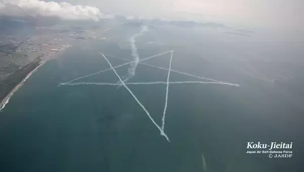 「2026年度ブルーインパルス展示飛行スケジュールを公開！全22か所、東京マラソン2027や横浜「GREEN EXPO」上空へも」の画像
