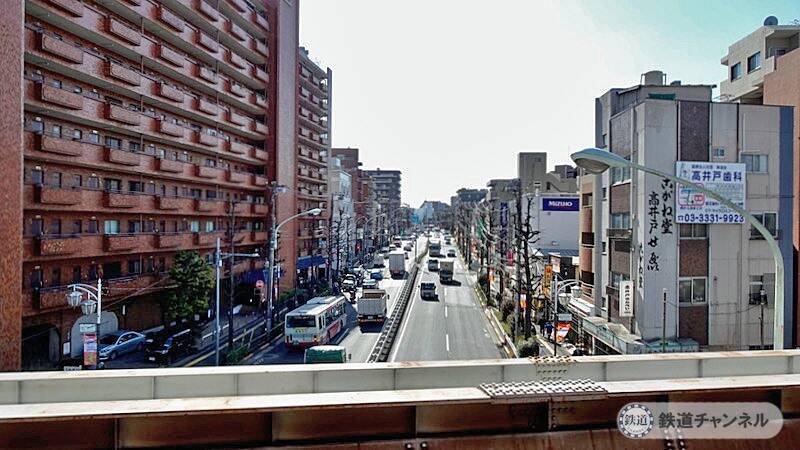 高架ホームの真下に環状八号線【駅ぶら】06京王電鉄439　井の頭線70