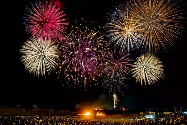 「北國花火2026完全ガイド、両日合わせて3万発超！ 7/25金沢大会・8/1川北大会の2つの花火大会の日程・アクセス・観覧席まとめ（石川県）」の画像