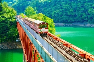【大井川鐵道】井川線が7月から一律3,500円の「観光鉄道」へ！湖上駅の絶景と日本唯一のアプト式で挑む挑戦、座席定員制と新料金体系も解説