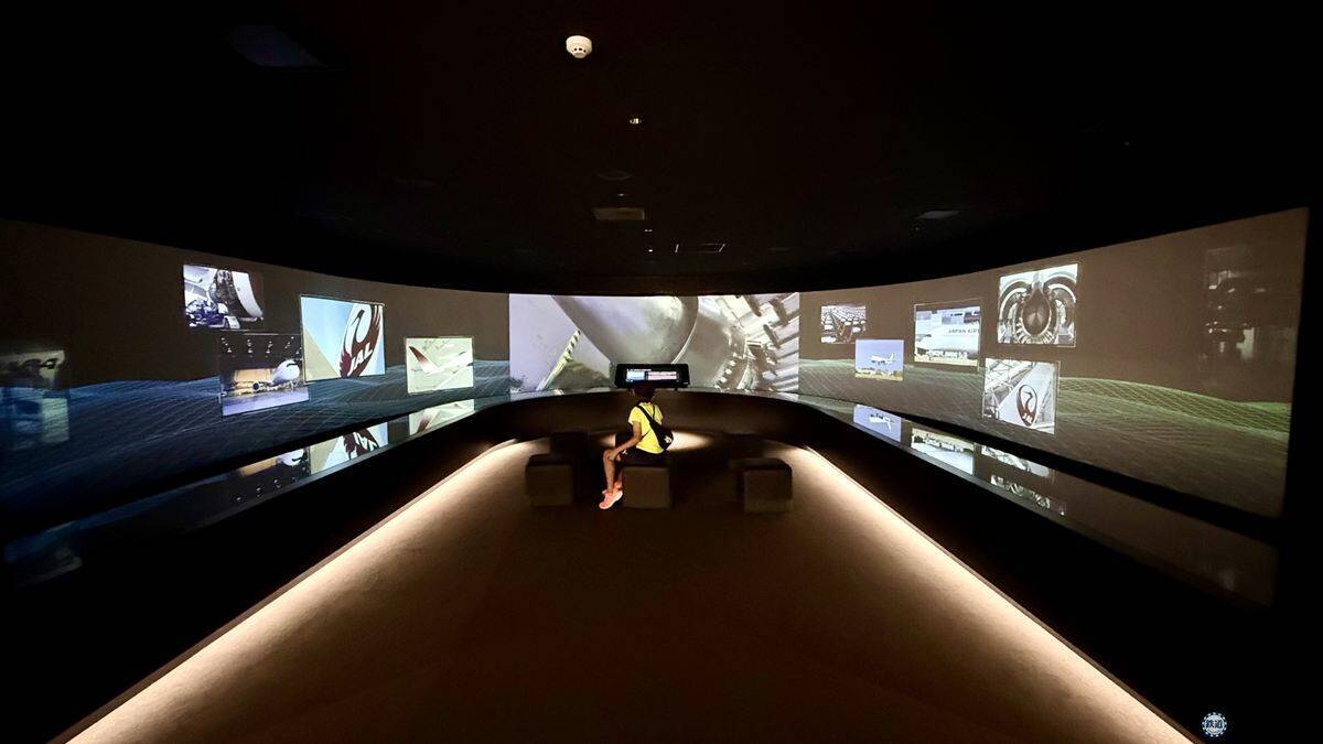 【2026年最新】羽田空港のJAL工場見学「JAL SKY MUSEUM」完全ガイド！ 大迫力の格納庫や歴代制服、激戦必至な予約のコツとは？